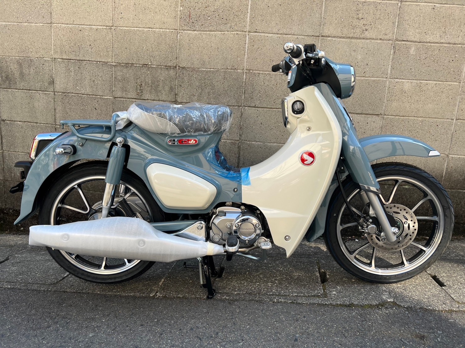 HONDA スーパーカブC125 入荷しました　若林自転車商会　膳所店