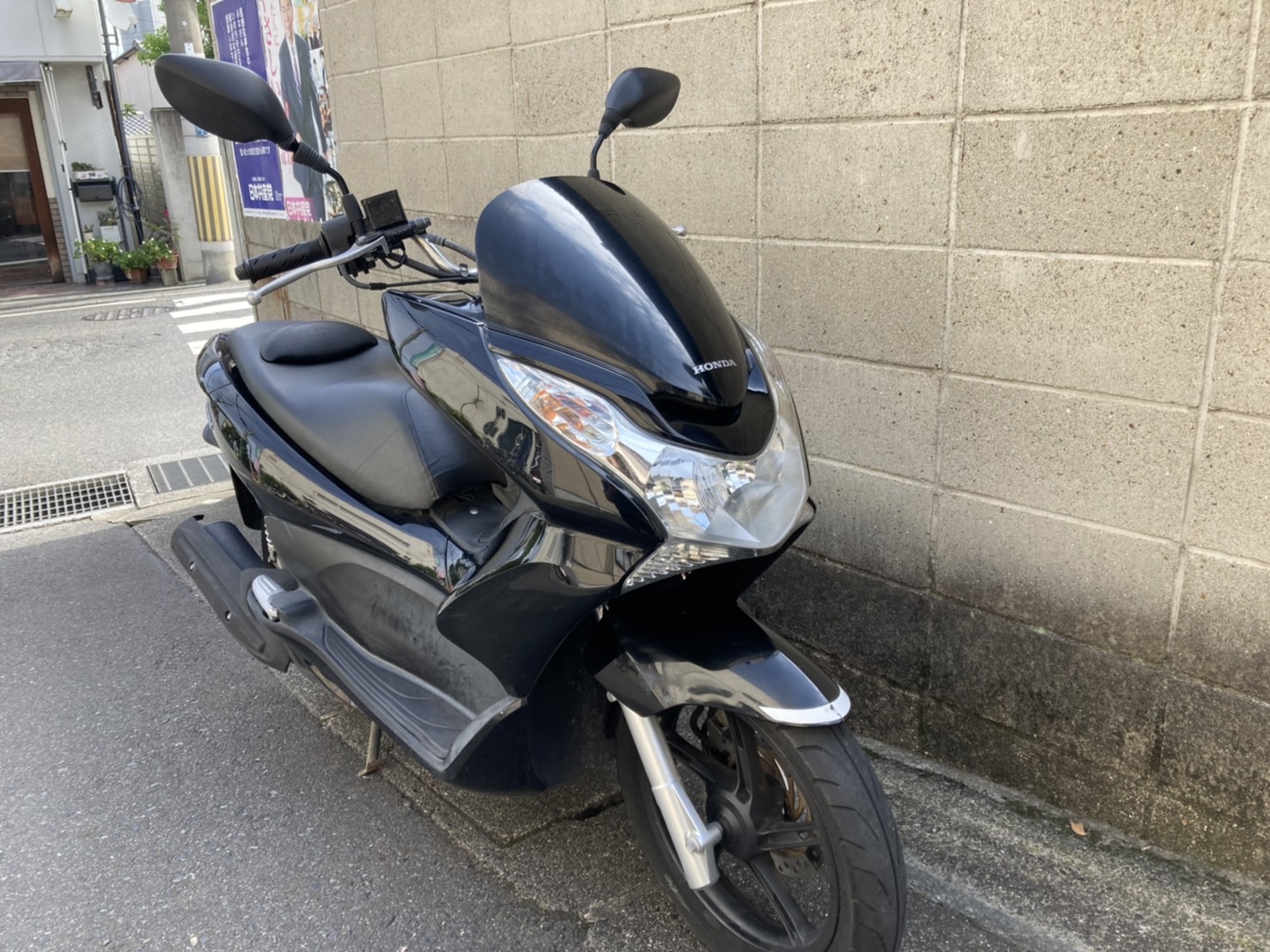 特選中古車登場！HONDA　PCX125　ブラック　若林自転車商会　大津市